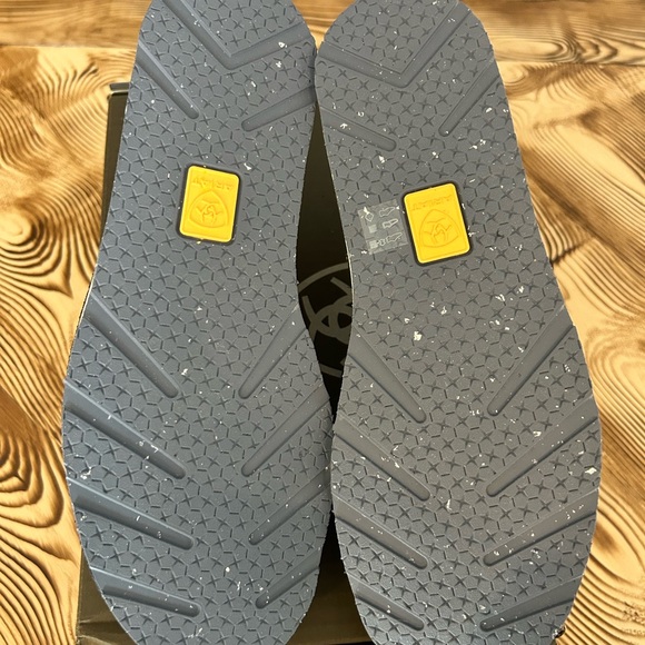 Ariat Cruiser Black Suede/ Deepest Aztec - Picture 7 of 9